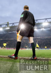 Fussball 1. Bundesliga: Dortmund - Gladbach, Linienrichter Feature
