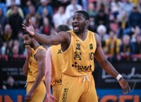 Basketball 2. Bundesliga 24/25: Tigers Tuebingen - Bozic Estriche Knights Kirchheim