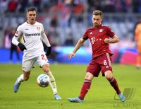 Fussball 1. Bundesliga Saison 21/22: FC Bayern Muenchen - Bayer 04 Leverkusen
