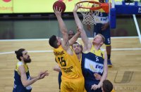 Basketball 1. Bundesliga 14/15 Hauptrunde:  Walter Tigers Tuebingen - EWE Baskets Oldenburg