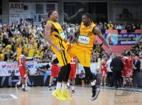 Basketball 1. Bundesliga 13/14:  Walter Tigers Tuebingen - FC Bayern Muenchen