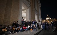 Vatikan / Rom: Trauer nach dem Tod von Papst Franziskus I.
