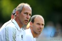 2. Fussball Bundesliga: Trainer Reiner Maurer, Co Trainer Alexander Schmidt (v. li., 1860 Muenchen)