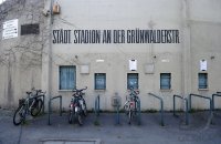 Fussball Regionalliga Sued 2011/2012: Gruenwalder Stadion in Muenchen