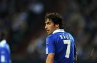 Fussball CHL  Saison 2010/2011:  Raul (FC Schalke 04)