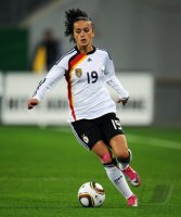 Fussball: International, Frauen Laenderspiel: Deutschland, BAJRAMAJ am Ball