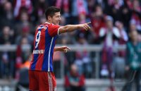 Fussball 1. Bundesliga Saison 14/15: FC Bayern Muenchen - Eintracht Frankfurt
