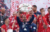 Fussball 1. Bundesliga Saison 15/16: Der FC Bayern feiert seine 26. Deutsche Meisterschaft