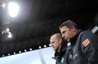 1. Fussball Bundesliga: (v. li.) Trainer Thomas Schaaf mit Manager Klaus Allofs (SV Werder Bremen)
