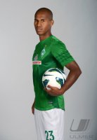 Fussball 1. Bundesliga, Saison 2012/2013, Werder Bremen: Theodor Gebre Selassie im exklusiven Pressefoto ULMER Fotoshooting