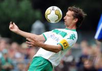 Fussball 1. Bundesliga: Bremen, BAUMANN am Ball