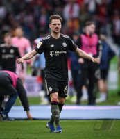 Fussball 1. Bundesliga  Saison  2025/2026  28. Spieltag SC Freiburg - FC Bayern Muenchen