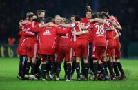 Fussball: DFB Pokal Finale: JUBEL Torwart Hans Joerg Butt, Arjen Robben, Mario Gomez  (v.li., FCB)