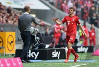 Fussball 1. Bundesliga Saison 14/15: Trainer Pep Guardiola (FC Bayern Muenchen)