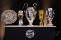 Fussball FIFA The Best Football Awards 2020: FC Bayern Muenchen Pokale 2020