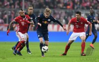 Fussball 1. Bundesliga Saison 16/17: FC Bayern Muenchen - RB Leipzig