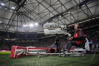 FUSSBALL, T-HOME CUP, TV Kameramann