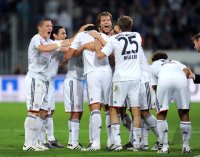 Fussball 1. Bundesliga :  Bastian Schweinsteiger, Danijel Pranjic, Daniel van Buyten, Holger Badstuber, Thomas Mueller (v.li., FC Bayern Muenchen)