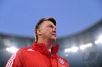 Fussball 1. Bundesliga : Trainer Louis van Gaal (FCB)