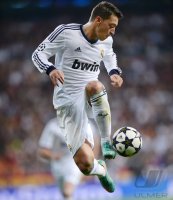 FUSSBALL INTERNATIONAL CHL ACHTELFINALE 12/13: Mesut Oezil (Real Madrid)