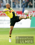 Fussball 1. Bundesliga: Dortmund, DEDE Einzelaktion am Ball