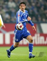 Fussball 1. Bundesliga: Schalke, KURANYI Einzelaktion