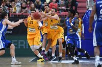 Basketball 1. Bundesliga 16/17 Hauptrunde: Walter Tigers Tuebingen - FRAPORT SKYLINERS Frankfurt