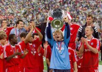 FUSSBALL CHAMPIONSLEAGUE FINALE 2000/2001:  JUBEL FC Bayern Muenchen