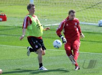 Fussball 1. Bundesliga 11/12: FC Bayern Muenchen Training in Doha