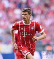 Fussball 1. Bundesliga Saison 16/17: FC Bayern Muenchen - SC Freiburg