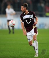 Fussball: 1. Bundesliga Saison 2010/2011: Hannover, SCHULZ Einzelbild