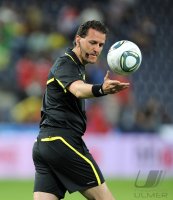 Fussball International Testspiel: Schiri Thomas Einwaller (AUT)