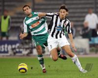 Fussball CHL Juventus-Rapid; Zweikampf