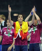 Fussball: DFB Pokal Finale:  Jubel  Raul (FC Schalke 04)   mit Spanischer Fahne