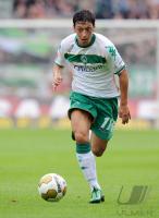 FUSSBALL 1. BUNDESLIGA: Bremen, OEZIL Einzelaktion