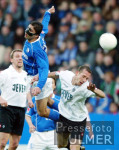 Fussball 1. Bundesliga: Bochum - Gladbach, Zweikampf