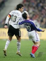 Fussball Nationalmannschaft: Frankreich - Deutschland, Zweikampf