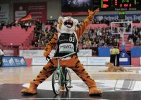1. Basketball Bundesliga 2010/2011: Walter Tigers Tuebingen  - Giants Duesseldorf