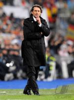 FUSSBALL  International CHL 09/10 :  Trainer Leonardo (Mailand)