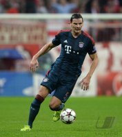 Fussball Champions League 13/14: Daniel van Buyten (FC Bayern Muenchen)