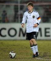 FUSSBALL LAENDERSPIEL U20: Deutschland, JUNGWIRTH Einzelaktion