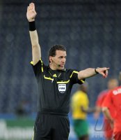 Fussball International Testspiel: Schiri Thomas Einwaller (AUT)