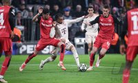 Fussball International CHL 24/25: FC Bayern Muenchen - Bayer 04 Leverkusen