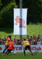 Fussball 1. Bundesliga :  Training beim FC Bayern Muenchen an der Saebener Strasseasse