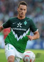 Fussball: 1. Bundesliga Saison 2010/2011: SV Werder Bremen, ARNAUTOVIC Einzelaktion