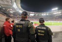 Fussball 1. Bundesliga  Saison 2011/2012 : FEATURE Polizei