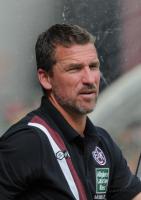 Fussball 1. Bundesliga  Saison 2010/2011 Trainer Marco Kurz (Kaiserslautern)