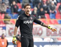 FUSSBALL SERIE A 2015/2016: Torwart Antonio Mirante (FC Bologna)