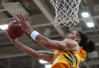 Basketball 1. Bundesliga 16/17 Hauptrunde: Walter Tigers Tuebingen -  s. Oliver Wuerzburg