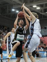 Basketball  1. Bundesliga  10/11   Walter Tigers Tuebingen - New Yorker Phantoms Braunschweig